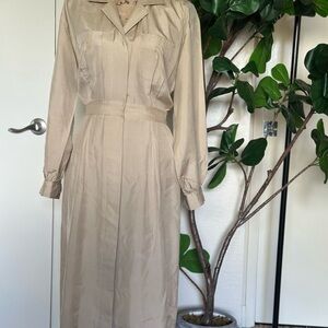 Elegant Cream Women's Dress